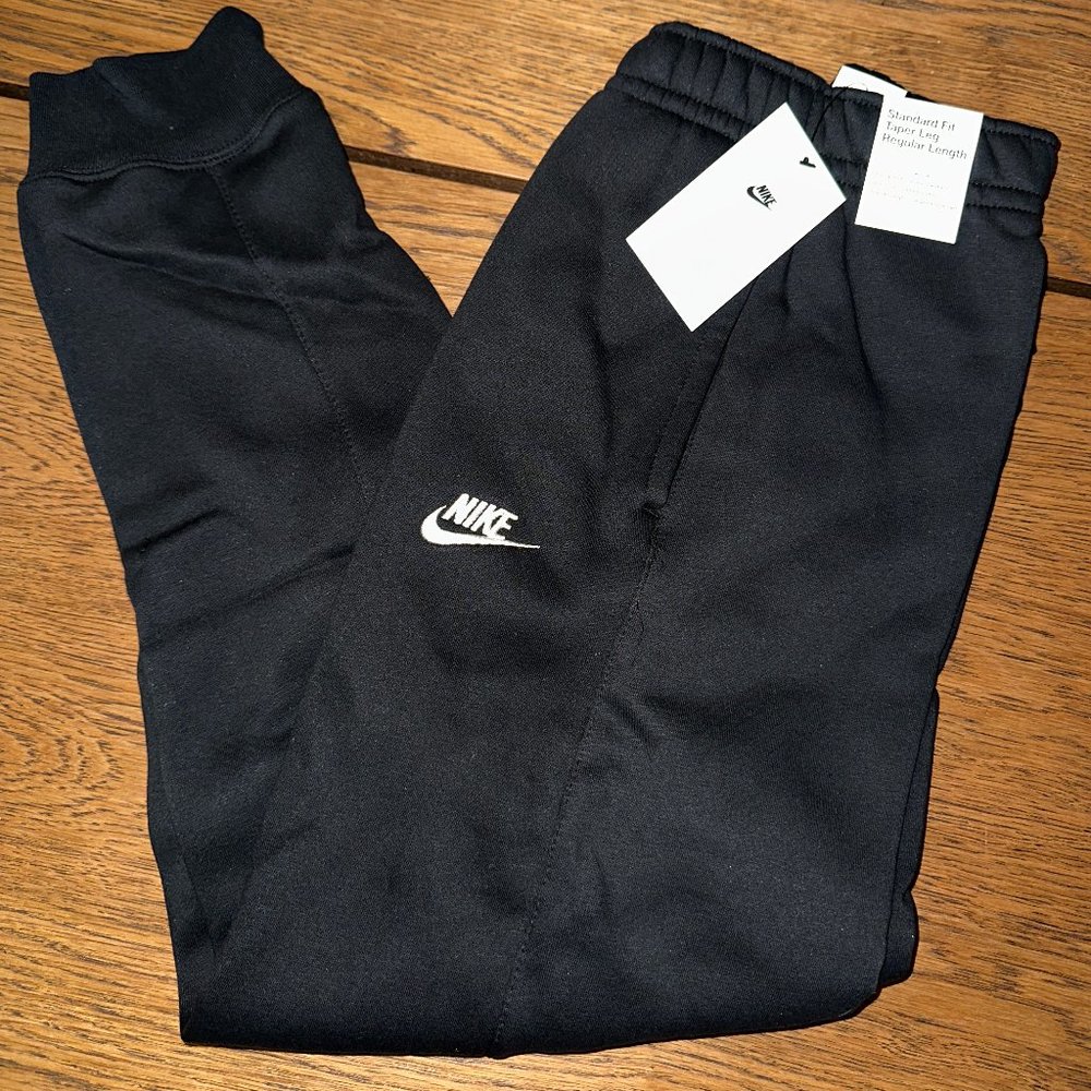 NWT Black Nike Sweat Pant